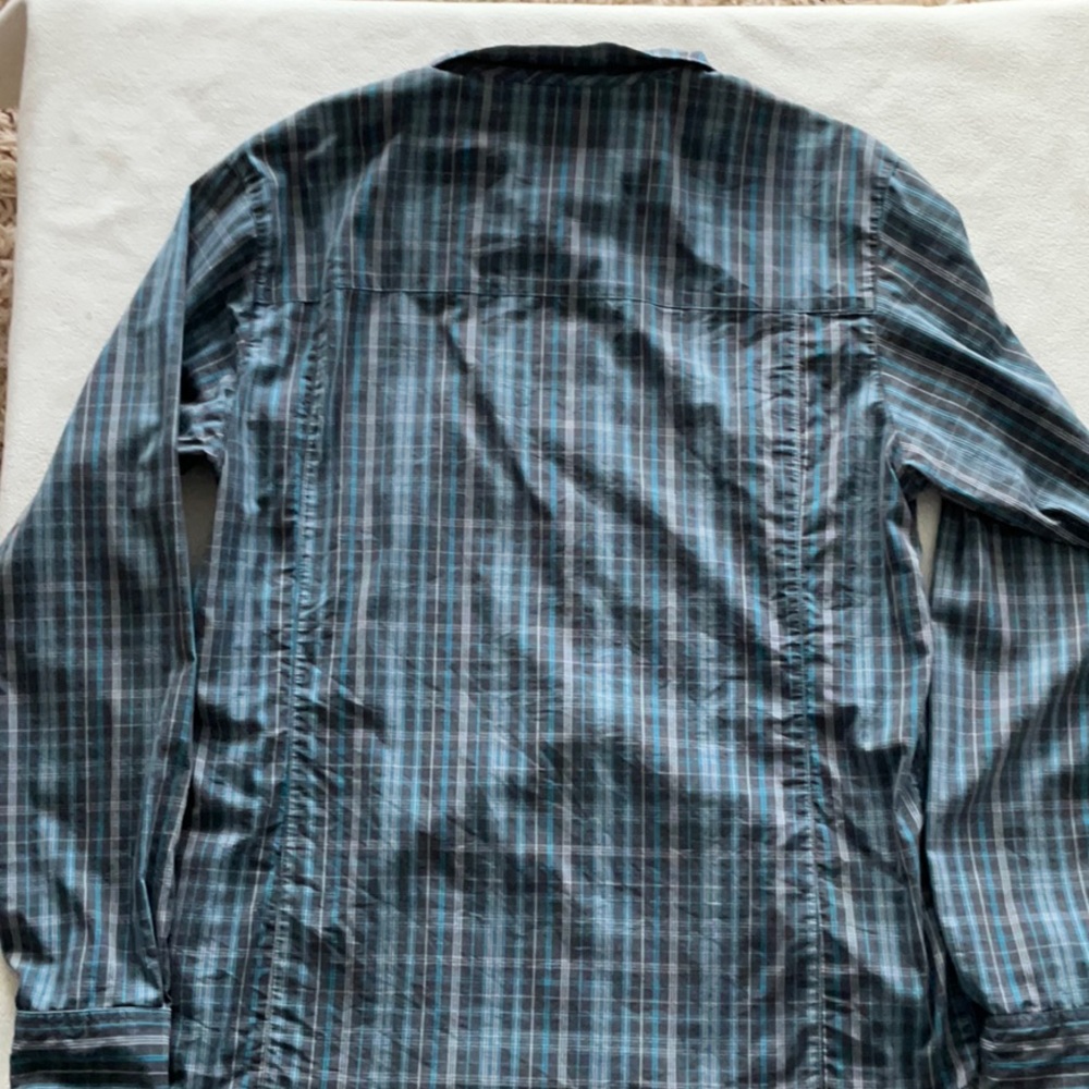 Patterned Arc’teryx Button Down Collared Shirt Me… - image 2
